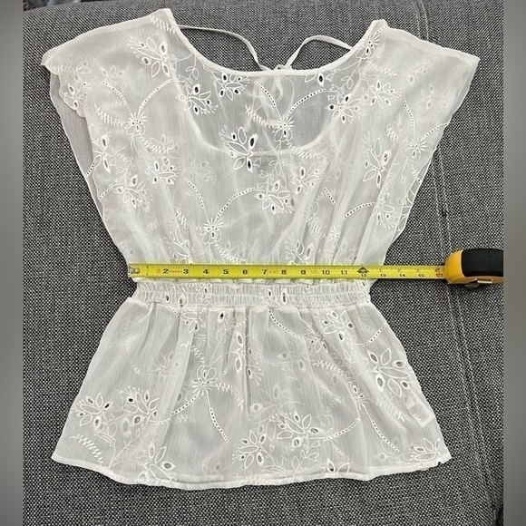 Express Women’s Cinched Waist Eyelet Top (XS) - Picture 13 of 13